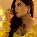 Richa Chadha Instagram - Yellow yellow pretty fellow 💛 . . . Outfit- @paulmiandharsh Jewellery- @neetaboochrajewellery @urbanthesaurus_jewellery @ascend.rohank Styling: @anishagandhi3 @rochelledsa Make up: @shaylinayak Assisted by: @vickyvandre Hair: @ashisbogi Photography by: @harshphotography11 . . . #sari #yellowsaree #fashionphotography #indianclothing #indianoutfit #weddinginspiration