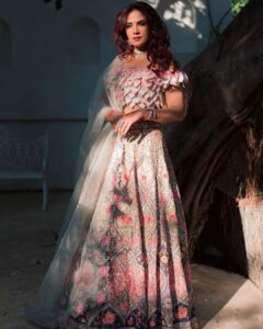 Richa Chadha Instagram - #Photodump from the most memorable, magical, crazy week of my life. 🐻with me. Felt beautiful in @rahulmishra_7 🦋Have followed and loved him since Masaan promotions. Kind soul, going global with a gentle heart…🫀TY for the art I wore. 
Scroll to see the lehenga in it’s full glory. Felt happy. 
Soft make up, soft curls by @harryrajput64 , styled by @anishagandhi3 @rochelledsa ❣️hair help @gurmukh_singh07.  This was the happiest day. 
#riali so grateful 🫀🫶🏽happy that families met, danced, ate, hugged and laughed together. 🧿🥰