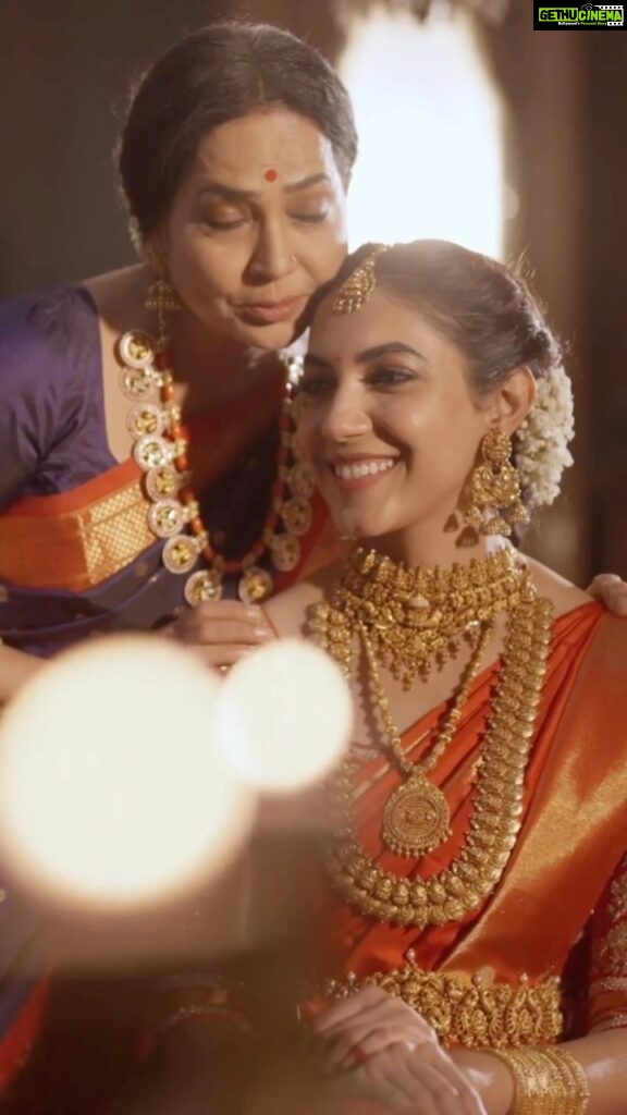 Ritu Varma Instagram - This wedding season, treasure your timeless moments with CMR Jewellery. Studded with the unmatched elegance of precious gems and intricate craftsmanship, their exclusive curation of wedding jewellery strikes a perfect balance between traditional charm and contemporary appeal. Head to your nearest CMR Jewellery store or call at +91 6309798686 to check out their wide range of wedding collection. #rituvarma #bridalcollection #jewellery #bridaljewellery #templejewellery #kempjewellery #weddingcollection #weddingjewellery #cmrjewellery