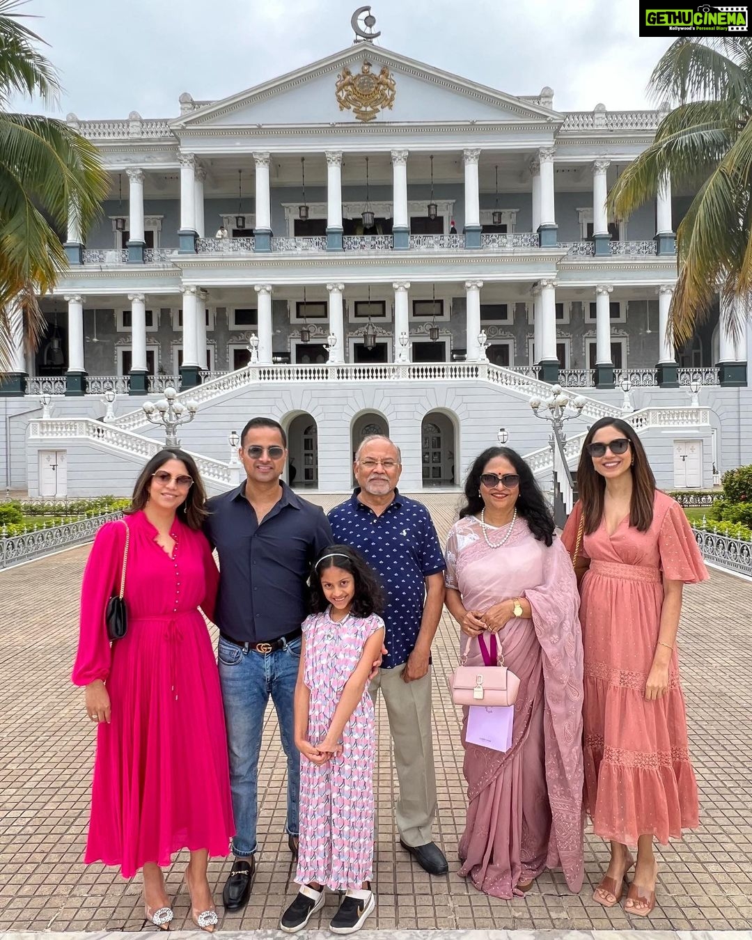 Ritu Varma Instagram - Being a tourist in my own city ✌🏻