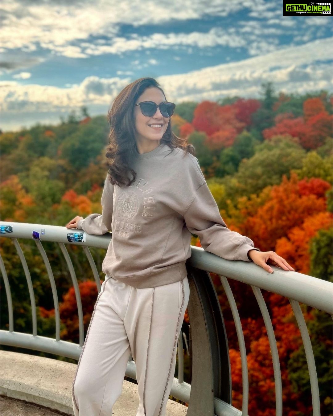 Ritu Varma Instagram - Throwback to some autumness 🍁