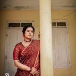 Roshna Ann Roy Instagram - 🤎 Team 📸 : @vibinraveendhran_ Costume : @klumbyprajinajaanaki Jwells : @inikacollections Mua : @aiswaryasmakeover