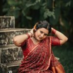 Roshna Ann Roy Instagram - 🤎” … 📸 : @vibinraveendhran_ Costume : @klumbyprajinajaanaki Jwells : @inikacollections Mua : @aiswaryasmakeover