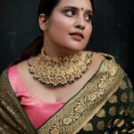 Roshna Ann Roy Instagram - You can never live Indian life without a "SAREE'. 📸 : @abin__joseph Costume : @miranda_rivin @manka.couture Mua : @makeup_by_mariyaaa Jwells : @ladies_planet_rental_jewellery