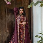 Roshna Ann Roy Instagram - 🤎.. 📸 : @sherinabrahamphotography Mua : @makeup_by_mariyaaa Costume : @ladies_planet_ Jwells : @ladies_planet_rental_jewellery Kochi, India