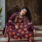 Roshna Ann Roy Instagram - I just find myself happy with the simple things. Appreciating the blessings God gave me.😍 Happy sunday 🙏🏻 all..... 🖤 📸 : @sherinabrahamphotography Mua : @makeup_by_mariyaaa Costume : @ladies_planet_ Jwells : @ladies_planet_rental_jewellery Fortkochi