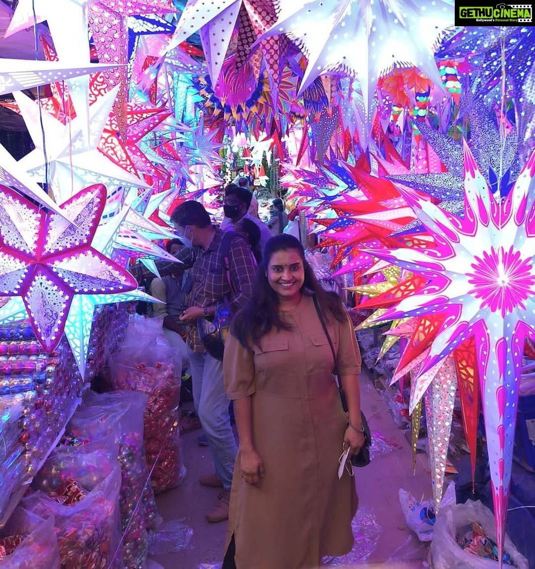 Roshna Ann Roy Instagram - Seasonal 🥰 🥳🥳🥳🥳🥳 Pc : @joe_elize_joy 💞