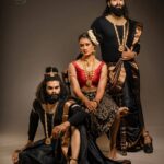 Roshna Ann Roy Instagram - F R E E D O M 🥰 Create your own visual style… Let it be unique for yourself and yet identifiable for others.” 💕 Can men wear women's clothing? Now before you jump to conclusions… Hear me out., No – I'm not talking about cross dressing. I'm talking about pieces designed for women… that can actually look great on men too… AND are functional. Its because only society is changing day by day, and its common thing abt the cross dressing methods 😘 people accepting evrything now 💕 What’s more, men are being encouraged to explore their feminine side, and that they don’t have to be all manly and suppress their softer feelings. They should be free to express themselves, even if that means dressing up like a lady. And if this eventually leads to a man wanting to become a full woman, well, that’s his life and his choice.😘 So guuyyz this ma new project and concept for men " in saree " 💞💕 Shre ur comments here 💞 Credits : Concept & direction : @roshna.ann.roy Make-up : @rr.makeovers Inframe : @jayalakshmimp @adeeb_jaleel @oj6627 📸 : @sherinabrahamphotography Special credits : @judefelix_offical Styling :@anushaann_night_hoot Loc :@maxxocreative @huwais.m Saree : @kanchipuramsilks_ Jwells : @ladies_planet_rental_jewellery Costume (her): @babe_by_minnumariya Turtleneck tshirt : @gabbana_tcr