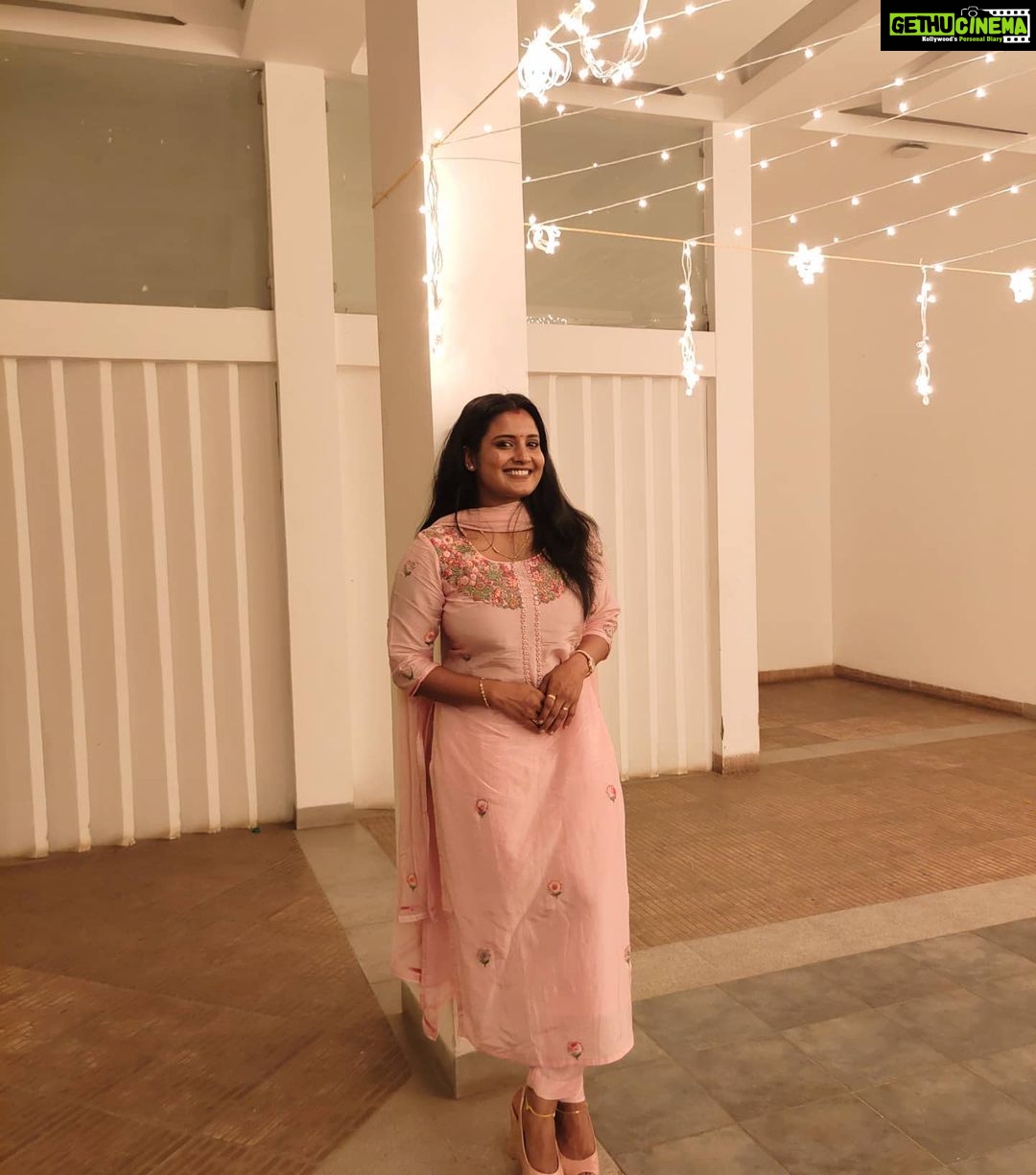 Roshna Ann Roy Instagram - My being alive and healthy today is as a result of none other than the almighty God🙏🏻. I’ll forever be grateful to you, God.🙏🏻 ❤️ "I’m officially a year older today and much cooler than ever." " Happy birthday to me" 🍂🍁🏵️🪅🪅🪅🪅🪅🪅🪅🎉🎊🎊🎊🎊