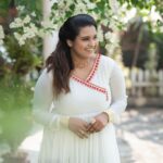 Roshna Ann Roy Instagram - Learn to smile at every situation. ♥️ See it as an opportunity to prove your strength and ability." ♥️. . . . .📸 : @amal_photographi_ 👗. : @mizhi_boutique Mua : @aiswaryasmakeover Jwellery : @inikacollections #goodday #instagood #instagram #keralaphotoshoot #photooftheday #photoshoot #photographylovers #photographer #keralagram #morning #roshna #happyday #life #motivated #happiness #roshnaannroy #myhappymoments #workhard