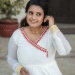 Roshna Ann Roy Instagram - In the End , we’ll all become stories♥️ .. ♥️ . . . .📸 : @amal_photographi_ 👗. : @mizhi_boutique Mua : @aiswaryasmakeover Jwellery : @inikacollections #goodday #instagood #instagram #keralaphotoshoot #photooftheday #photoshoot #photographylovers #photographer #keralagram #morning #roshna #happyday #life #motivated #happiness #roshnaannroy #myhappymoments #workhard