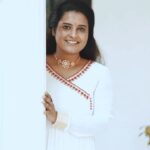 Roshna Ann Roy Instagram - “They say a person needs just three things to be truly happy in this world: … “ Someone to love, ♥️something to do, 🤍and something to hope for♥️ … . . . .📸 : @amal_photographi_ 👗. : @mizhi_boutique Mua : @aiswaryasmakeover Jwellery : @inikacollections #goodday #instagood #instagram #keralaphotoshoot #photooftheday #photoshoot #photographylovers #photographer #keralagram #morning #roshna #happyday #life #motivated #happiness #roshnaannroy #myhappymoments #workhard