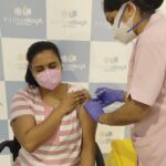 Roshna Ann Roy Instagram - And finally !!!!! Its my turn to my first dose 😘 !!! ♥ 💉💦💦♥ its painless process & this is main cure for this pandemic "". Be a responsible citizen, and get yourself vaccinated. By doing this, you're not just helping ur self, but also you're loved once !!!♥ #vaccinationdone✔️ #covishield #ᴠᴀᴄᴄɪɴᴇᴅᴀʏ💉 Adlux Convention Centre