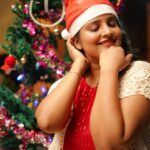 Roshna Ann Roy Instagram – Happy  christmas  all….. Of…. My  dear  ones…💋♥