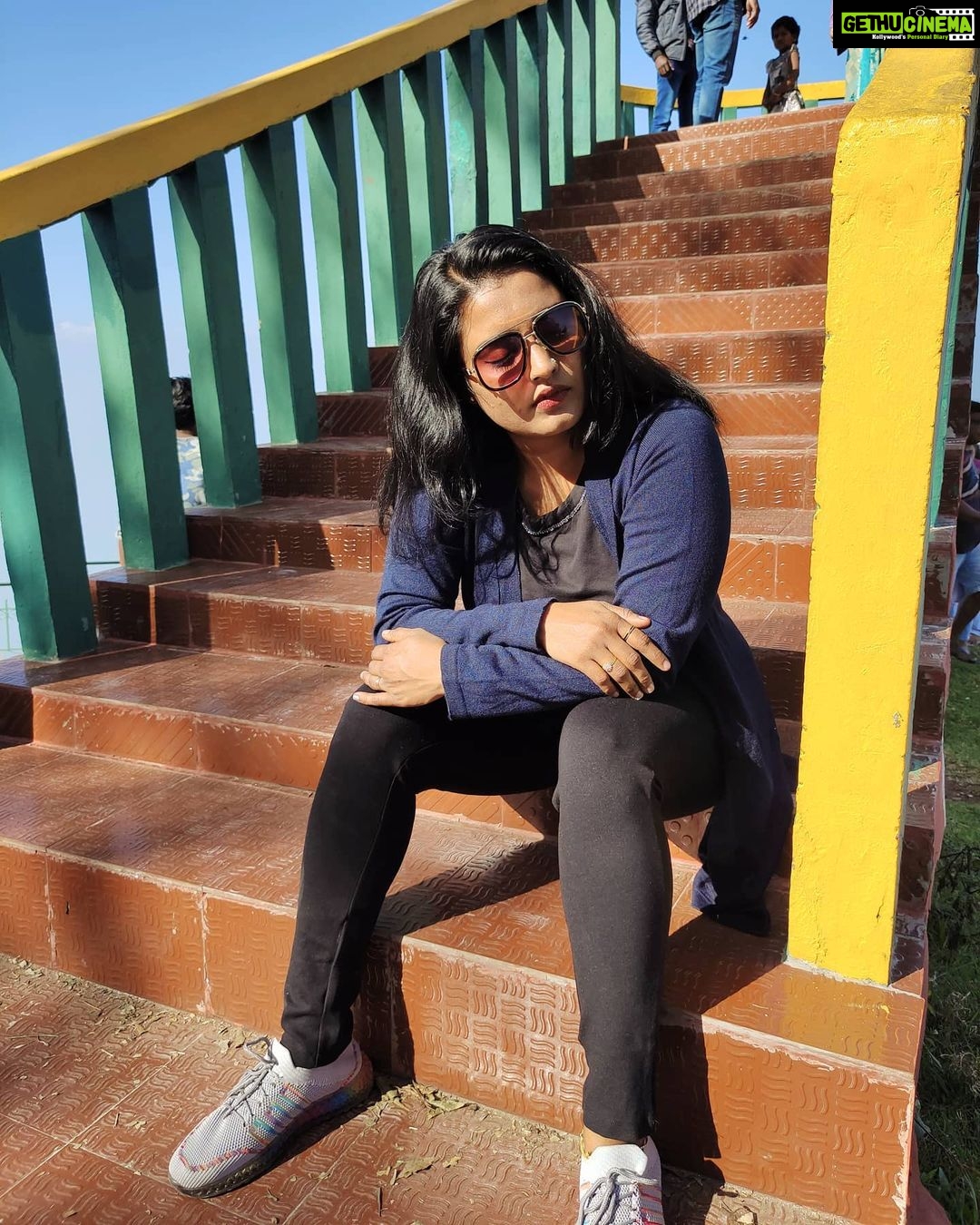 Roshna Ann Roy Instagram - ♥ Kodanadu View Point
