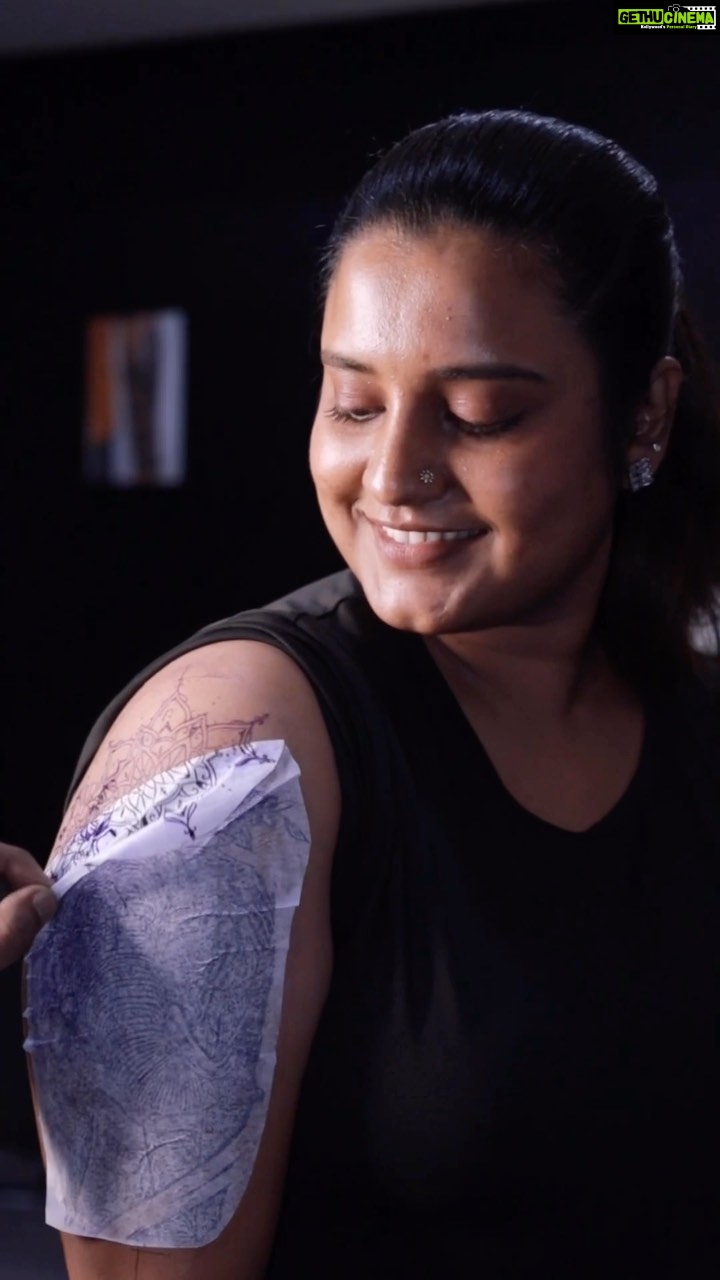 Roshna Ann Roy - 12.8K Likes - This s ma second inking experience with ♥️@kuldeepkrishna369 , most fav tatoo artist in town !!!!!❤️
Coverup is too difficult task actually so its a new design tattooed over the top of an existing tattoo so the old tattoo is no longer visible or is part of the new piece of art. Basically, getting a tattoo over a tattoo. 🫣 so let’s wait for the final touch ♥️
Thank u somuch @kuldeepkrishna369 once again for this love💜🧡
#tatoodesign #tatoolove #kuldeep #deepinktattoo #inked #girltatoo