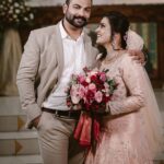 Roshna Ann Roy Instagram - ❤️🧡