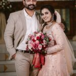 Roshna Ann Roy Instagram - 28. 11 . 2020 ... @kichutellus ... 📸. : Team , @_whitelinephotography_ @sainu_whiteline Bride Mua : @shibin4865 Costume : @dhaga_brand Designer : @zohib_zayi Jwells. : @rubyscreations17 Boquet : @sumamsflorals Groom Suite : @hemmerdesigns Mua & styling : @soorajskofficial