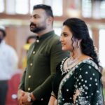 Roshna Ann Roy Instagram - You're the love of my life, and I can't wait to spend the rest of my life with you." .... ... .@kichutellus #engaged #R&k . . .📸 : @_whitelinephotography_ @sainu_whiteline Mua : @mjsindhu 👗 : @ladies_planet_ & @noushad__ladiesplanet @ladies_planet_rental_jewellery