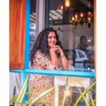 Roshna Ann Roy Instagram - Thank u.. somuch @indiancinemagallery_official for this !! 📸 : @dileepdk_photography 👗 : @ioara_couture Mua : @mjsindhu Loc :, @the_big_bang_cafe_cochin 💯