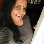 Roshna Ann Roy Instagram - Happy me🤗 Stayhome #stayhealthy ♥️🖤