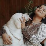 Roshna Ann Roy Instagram - “Saving one dog will not change the world. But surely for that one dog, the world will change forever.” ❣️ Ambro 💓 #dog #doglover #dogsofinstagram #dogs #labrador #lab #💗💞
