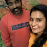Roshna Ann Roy Instagram - Many 🎈many many ♥️more and 😻happy returns of the day dear ..🤝sethupppa....🧡 @actorvijaysethupathi .. my best in life🧡🧚‍♂️🧚‍♂️🎊🎊#vijaysethupathi 🎈🧡🤝😻😻😻