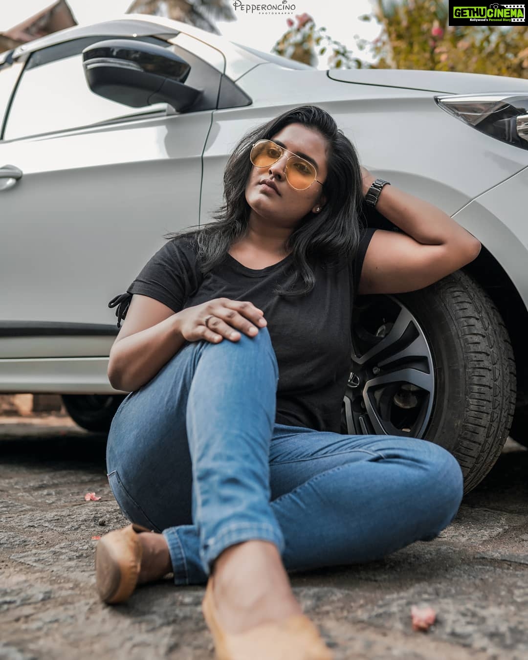 Roshna Ann Roy - 13.9K Likes - 🙏God, 🙏 lets everything happen 😍for a reason. ♥️It's all a learning process, and you have to go from one level to another.✌️🙅... ... ... @arun_manuel_
@beniveesjo .
#thoughts #day #special #mypassion❤️ #myshoot #photoshoot #celebratyshoots #roshnaannroy #tiyago #keralaphotos #keralatravel #treditional #fashion #fashionblogger #actress #actresslife #keralagallery