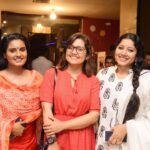 Roshna Ann Roy Instagram - Abt last night 👑💍 "സുല്ല് "preview 🙏 thank u... Somuch @sarayu_mohan for coming.... ✌✌✌ @anumolofficial 💖💖 p.C @ajmal_photography_ 💗💗