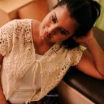 Roshna Ann Roy Instagram - 🌹You just keep 💗a positive attitude no matter ✌what comes😊 in your way - challenges,😥 roadblocks😏 - don't let it faze you,👉 and you can overcome anything.😋😍 #goodmorning💘 📸 : @arun_manuel_ ✌@beniveesjo ❤ 👰: @prmakeupstudio 😍
