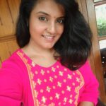 Roshna Ann Roy Instagram - Gdevng 💖💖💖