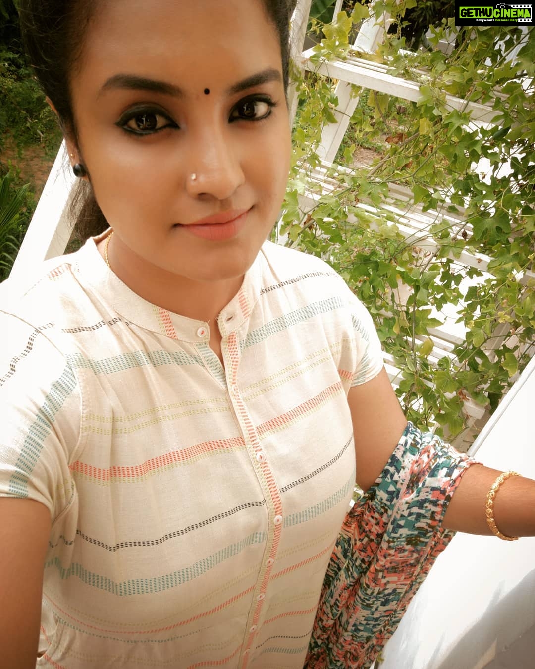 Roshna Ann Roy - 11.7K Likes - #wibes 💗