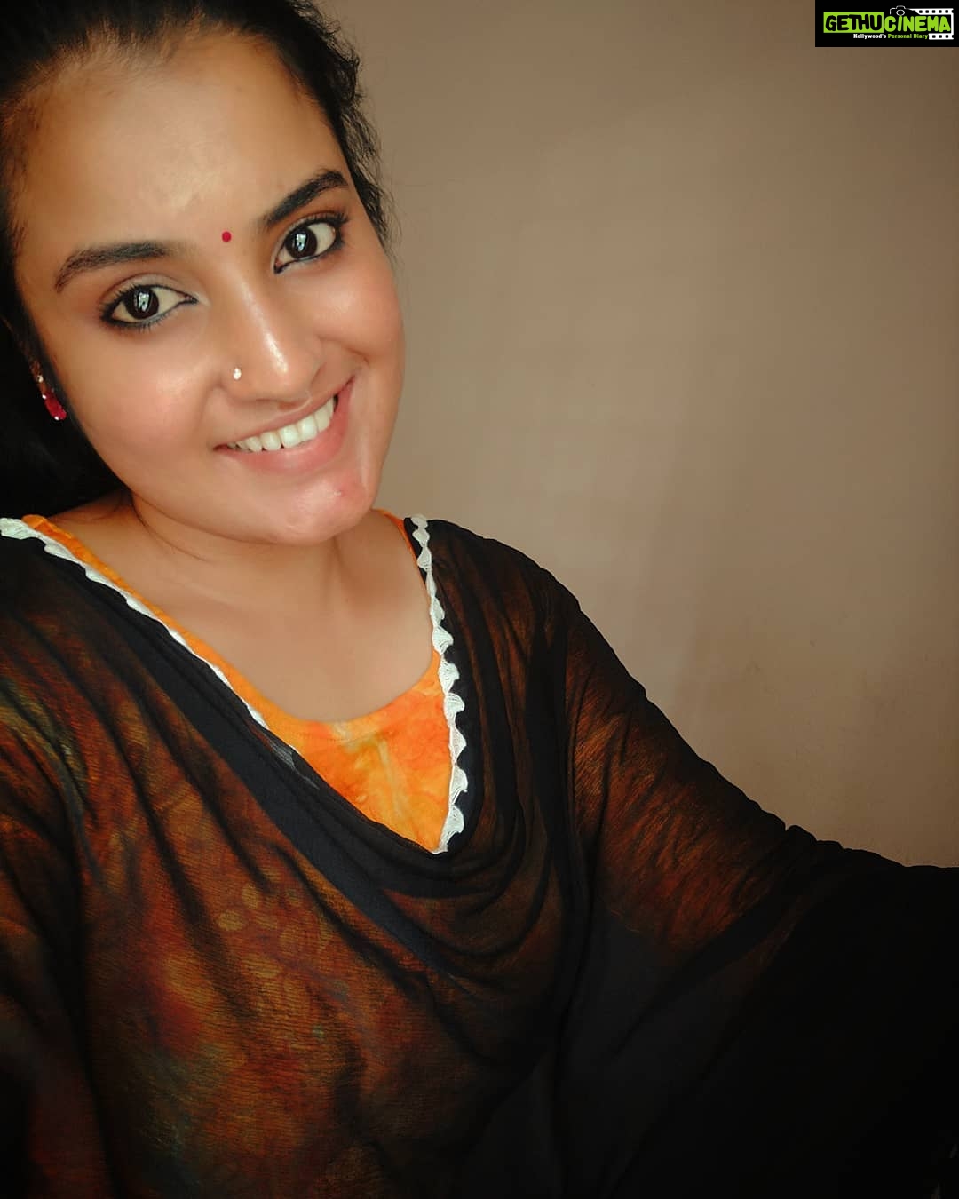 Roshna Ann Roy - 11.4K Likes - ❤day #goodvibes ✌