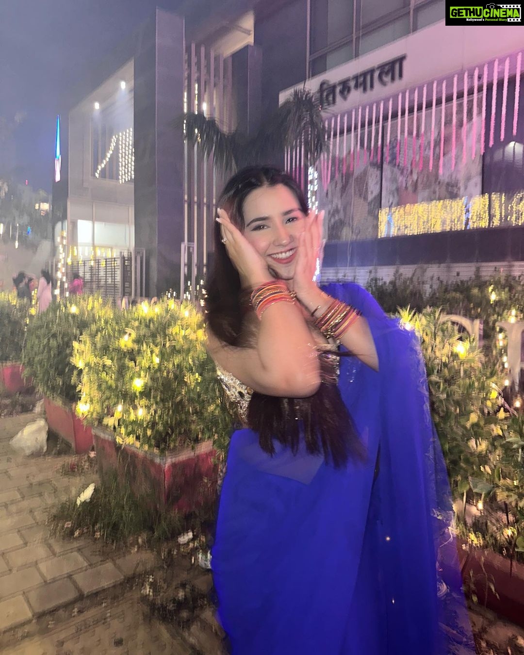 Roshni Walia Instagram - 👀 . . . . . . #saree - @the_adhya_designer . . . . #blue #roshniwalia #roshni #diwali #purple #darkblue #diwali2022 #bluesaree #traditional #traditionalwear #diwalioutfit #fit #instagram #potd #ootd #instafir #hairstyle #style #fashion 💙🦋🔚 India