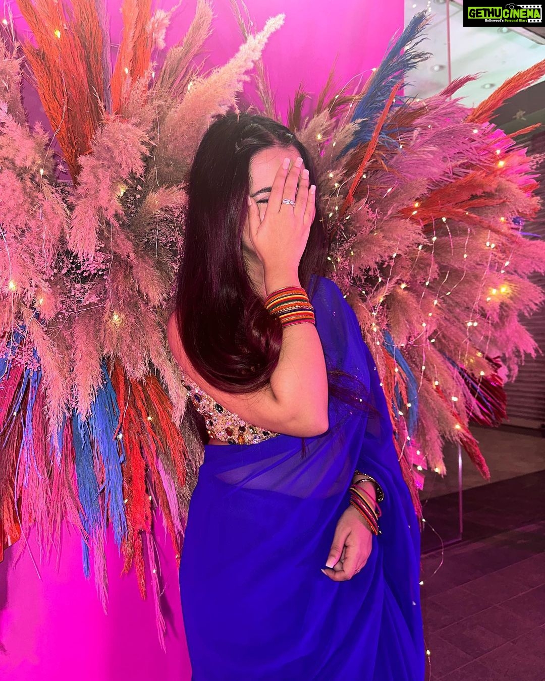 Roshni Walia Instagram - 👀 . . . . . . #saree - @the_adhya_designer . . . . #blue #roshniwalia #roshni #diwali #purple #darkblue #diwali2022 #bluesaree #traditional #traditionalwear #diwalioutfit #fit #instagram #potd #ootd #instafir #hairstyle #style #fashion 💙🦋🔚 India