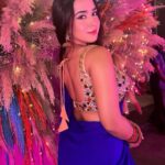 Roshni Walia Instagram - 👀 . . . . . . #saree - @the_adhya_designer . . . . #blue #roshniwalia #roshni #diwali #purple #darkblue #diwali2022 #bluesaree #traditional #traditionalwear #diwalioutfit #fit #instagram #potd #ootd #instafir #hairstyle #style #fashion 💙🦋🔚 India