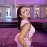 Roshni Walia Instagram - Pink cake 💕🎂 . . . . . #versace #fit #outfit #ootd #potd #cute #roshniwalia #post #instagram #instafashion #trendsetter #roshni #fits #pinkfit #pinkoutfit #beyou #fashion #style #styleinspiration #styleinspo #hairstyle #handbag #zara #bershka 💗🔚 Pheonix Mall High Street Mumbai