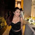 Roshni Walia Instagram - Snap me 🖤✨ . . , . . #party #black #fit #ootd #candid #roshniwalia #anushkasen #ashnoorkaur #luckydancer #snapchat #event #explore ✨🔚 Worli, Maharashtra, India