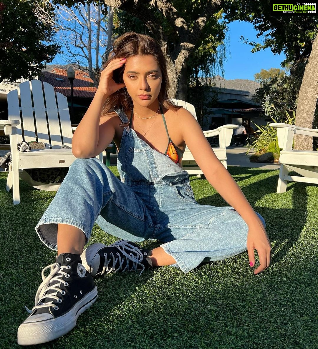 Ruhi Singh Instagram - Sunny California ☀️ Los Angeles, California