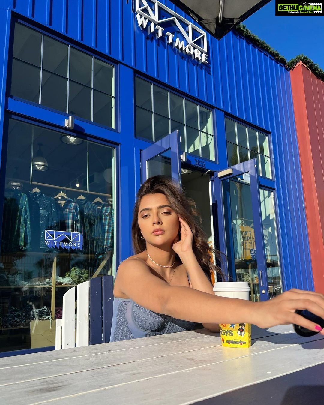 Ruhi Singh Instagram - Just the right amount of sun ☀️ Malibu, California