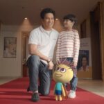 Sachin Tendulkar Instagram - Did you know what I dreamt of becoming while growing up? As children, our dreams keep evolving and we wish for them to come true. Financial planning is a key part of giving wings to children’s dreams. Here’s one such story that’ll inspire our kids to be #FutureFearless #partnership @ageasfederal