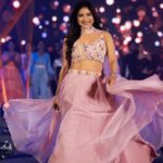 Sakshi Agarwal Instagram - Some candid moments from the spectacular show . Get ready with me for this look- Coming soon💕 . @sameerbharatram @murugeshmakeup_hair @sathish_photography49 . #hindustaninstituteoftechnologyandscience #lehenga #picoftheday #collegeculturals #showstopper #sakshiagarwal Chennai, India