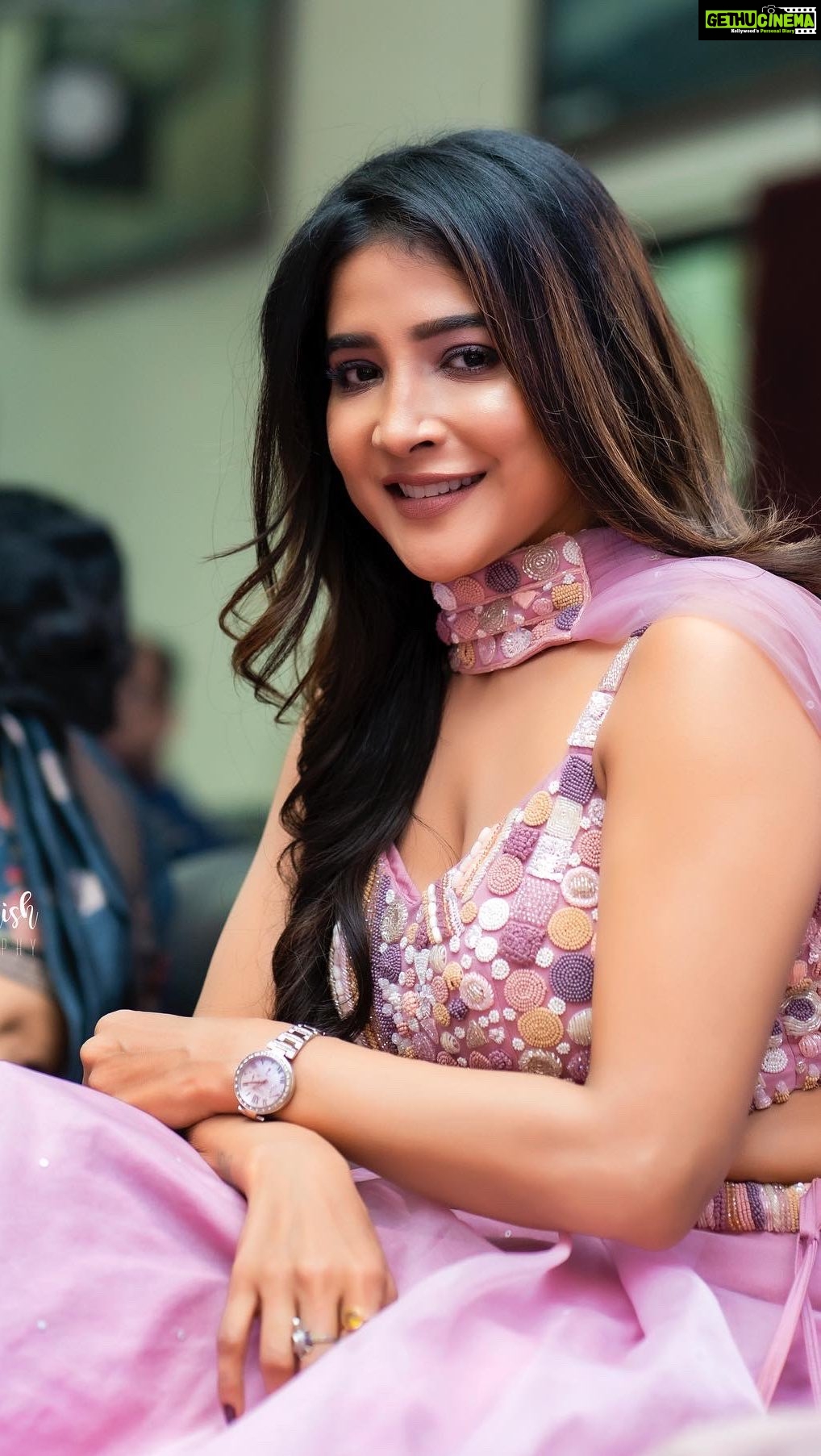 Sakshi Agarwal Instagram - Where is the party๐ฅ Showstopper ๐๐ . @sameerbharatram @murugeshmakeup_hair @sathish_photography49 #feelitreelit #instagramreels #reelsinstagram #whereistheparty #lehenga #collegeculturals #sakshiagarwal #hindustaninstituteoftechnologyandscience #trendingreels #trendingsongs