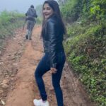 Sakshi Agarwal Instagram - This trek up in Coorg hills was just a wonderful experience for me. I never understood how nature could be so healing. I went up 1800 feet above ground level and view from top was just so mesmerizing. Its a 3.5 hours trek I completed it in 2 hours💕 Feels like got some vere level cardio😊 Sometimes being tucked away in the lap of natural beauty and solace is all that you need. Gives you such a fresh perspective over life🤗 . #coorgdiaries #trekkingindia #trekkingreels #travelreels #feelitreelit #trendingsongs #foryou #sakshiagarwal #instalife #travelawesome