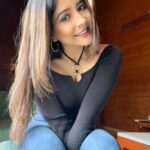 Sakshi Agarwal Instagram - Yaaaas! Thats me🥰 Cute isn’t it? . #coorgdiaries #sakshiagarwal #travelphotography #cabinlife #woodslook #kollywood