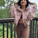 Sakshi Agarwal Instagram – Oreyy jillinu irruku✨✨
.
#coorg #coorgtrip #coorgdiaries #leopardprint #sakshiagarwal The Tamara Coorg