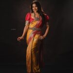 Sakshi Agarwal Instagram - Romba naal kalachi 🔥 . #traditionalsaree #southindianbride #photooftheday #sakshiagarwal . @murugeshmakeup_hair @labelswarupa @picartisan @ravalstudios @chennai_jazz Chennai, India