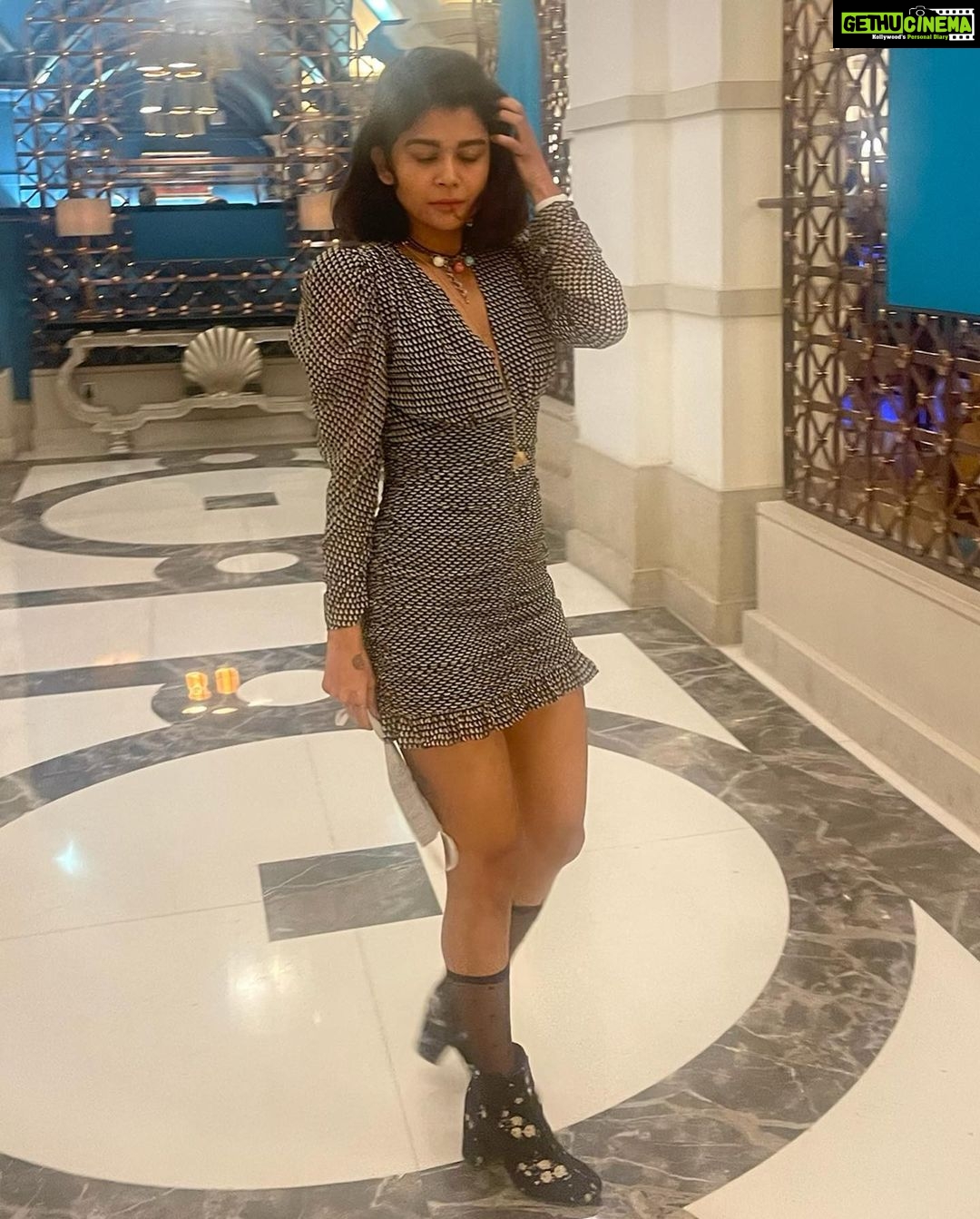 Sakshi Pradhan Instagram - #DinnerDate #Basic 🍲