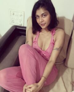 Sakshi Pradhan Instagram - #Casual #home #made #Saturday