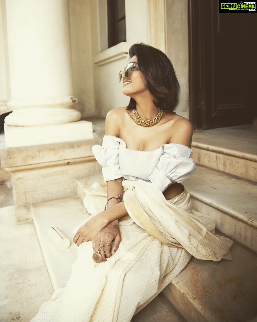 Sakshi Pradhan Instagram - Too much of good thing can be wonderful! 🪘 Lal Bagh Palace